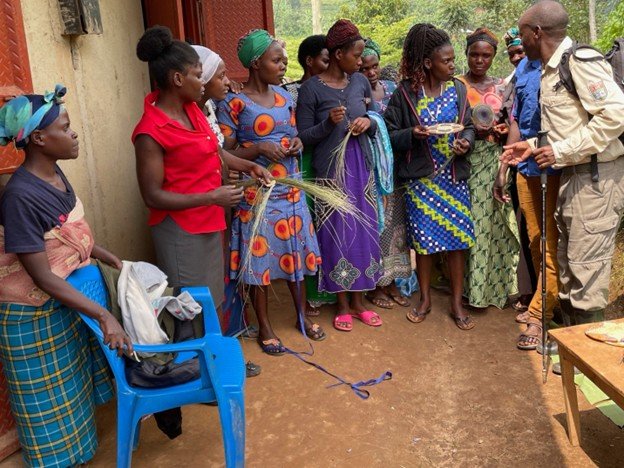 Women In Gorilla Conservation